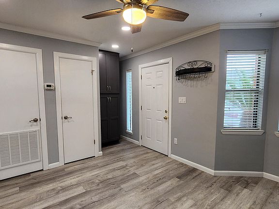 5th image of 431 Waterway Ln