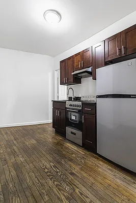 Rented by Bold New York | media 7