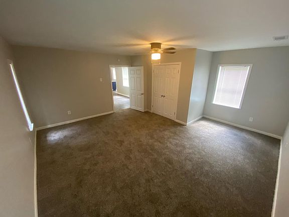 3rd image of 2774 Mountain Terrace St