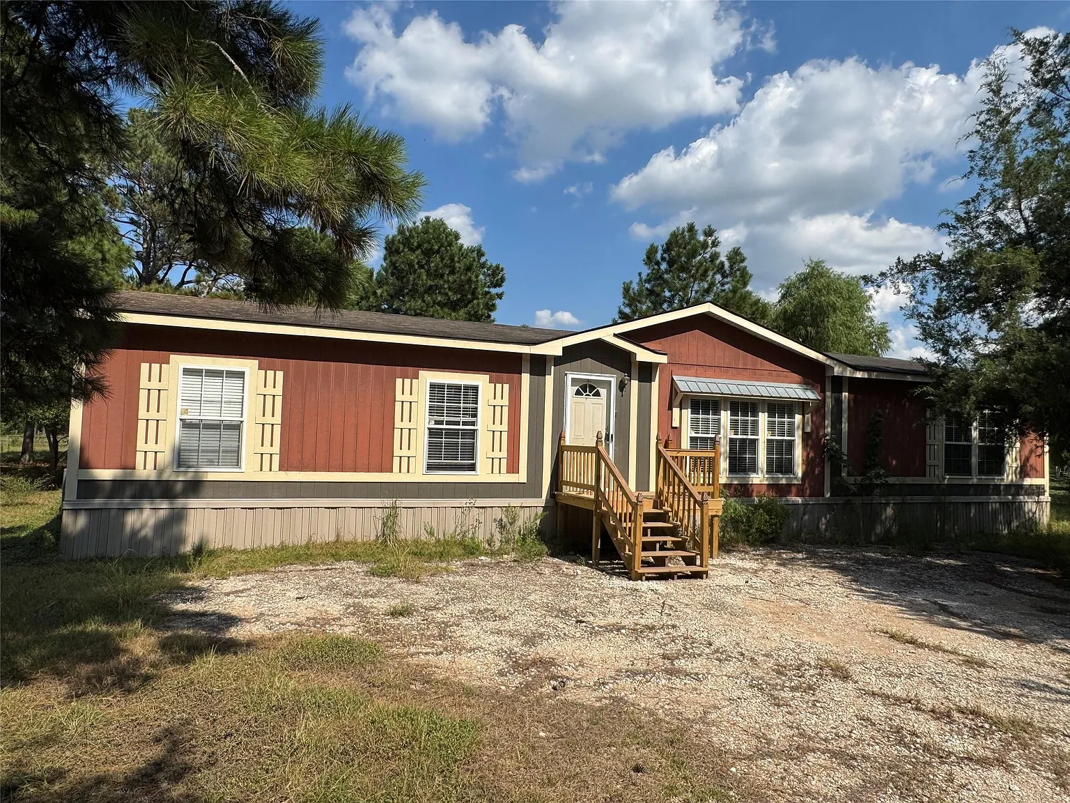 4 bed, 2.0 bath, 1456 sqft, $2,200 — Photo 3