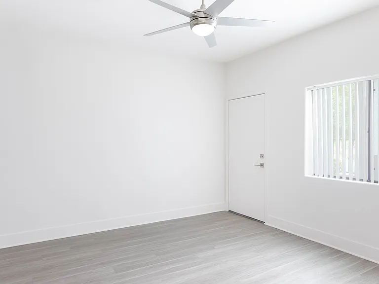 SW Apartments — Photo 17