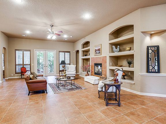 5th image of 3407 Albizi Way