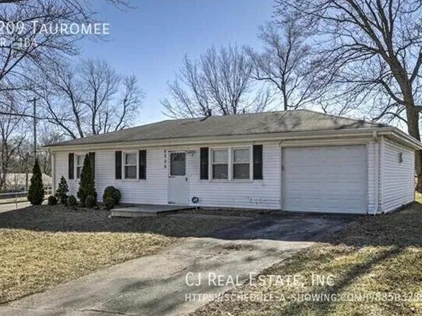 8209 Tauromee Ave, Kansas City, KS 66112