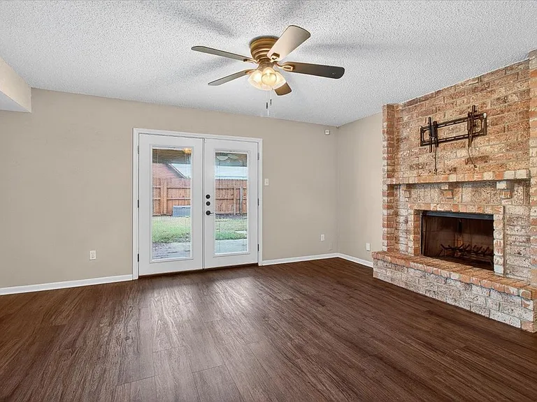 4026 Northwood Dr — Photo 17