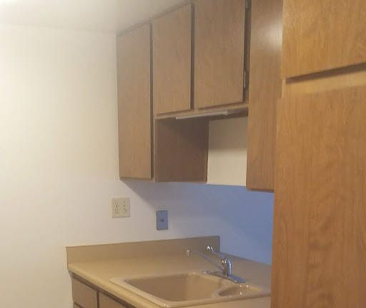 5th image of 3033 E Devonshire Ave Unit 3018