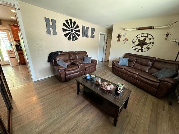 5th image of 2915 Fremont Dr