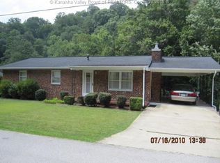 159 Westwood Dr, Elkview, WV 25071