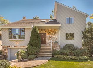 3 Pine Cir, Eastchester, NY 10709