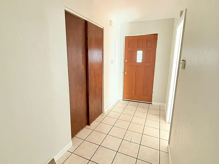 804 Heths Ave — Photo 10