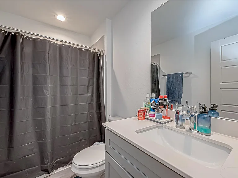6850 Amber Cliff Ln — Photo 36