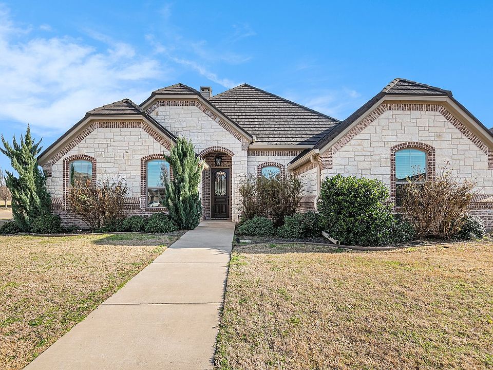 1st image of 322 Oar Wood Dr