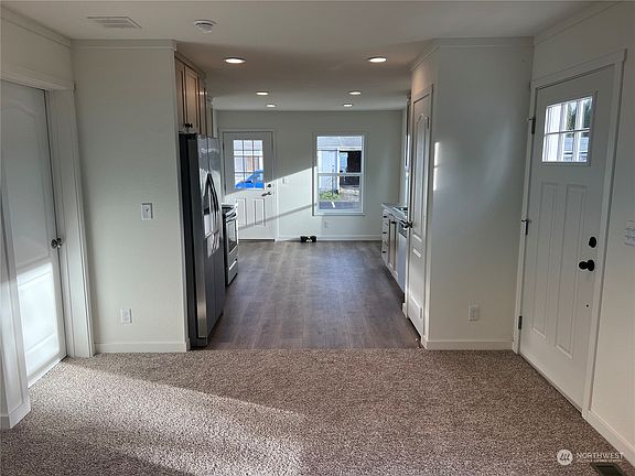 4th image of 725 37th Street SE #39