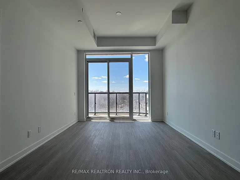 8188 Yonge St #631 — Photo 14