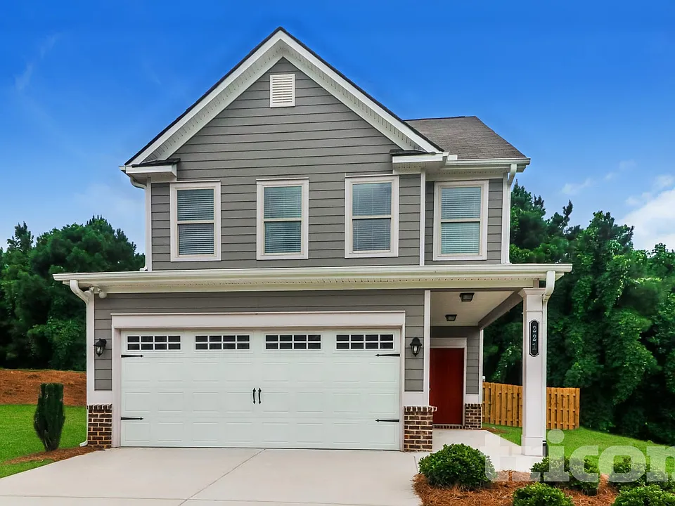 221 Ireland Ln