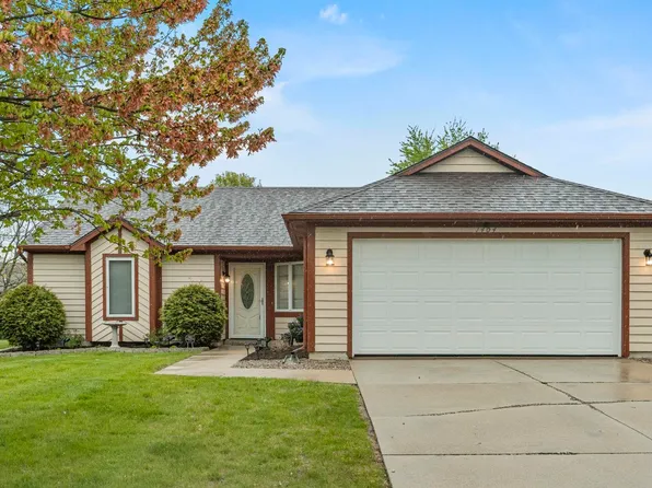 1404 Fall Creek Dr, Fort Wayne, IN 46808