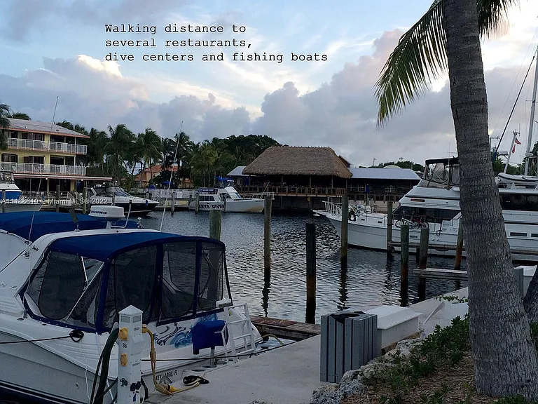 300 Ocean Dr #20 — Photo 23