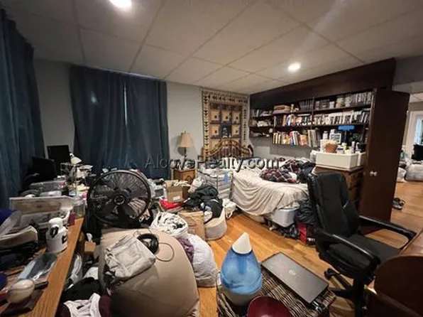 (undisclosed Address), Somerville, MA 02144