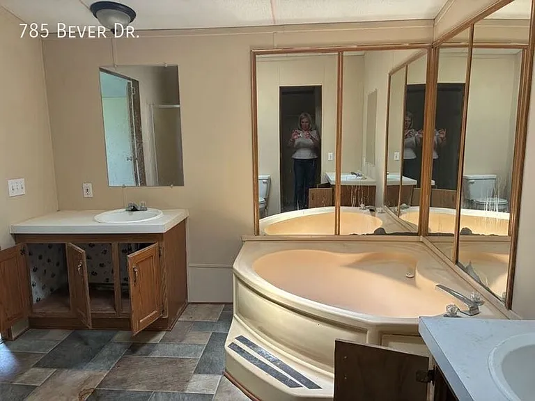 785 E Bever Dr — Photo 16