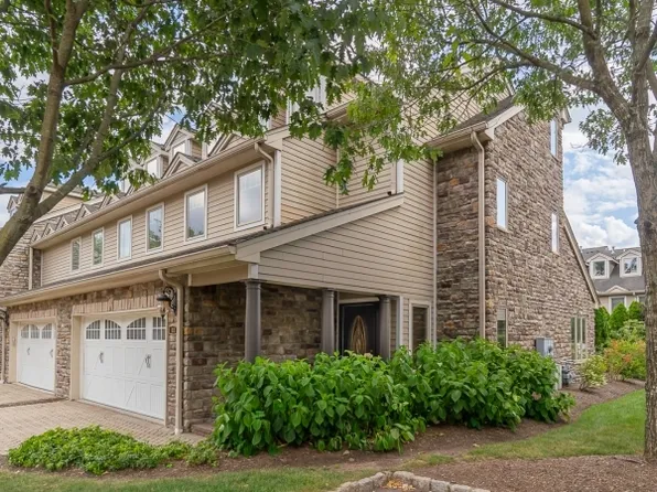 18 Eggers Ct, Summit City, NJ 07901