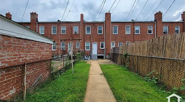 4908 Nelson Ave — Photo 6