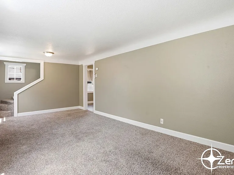 1818 W 22nd St — Photo 21