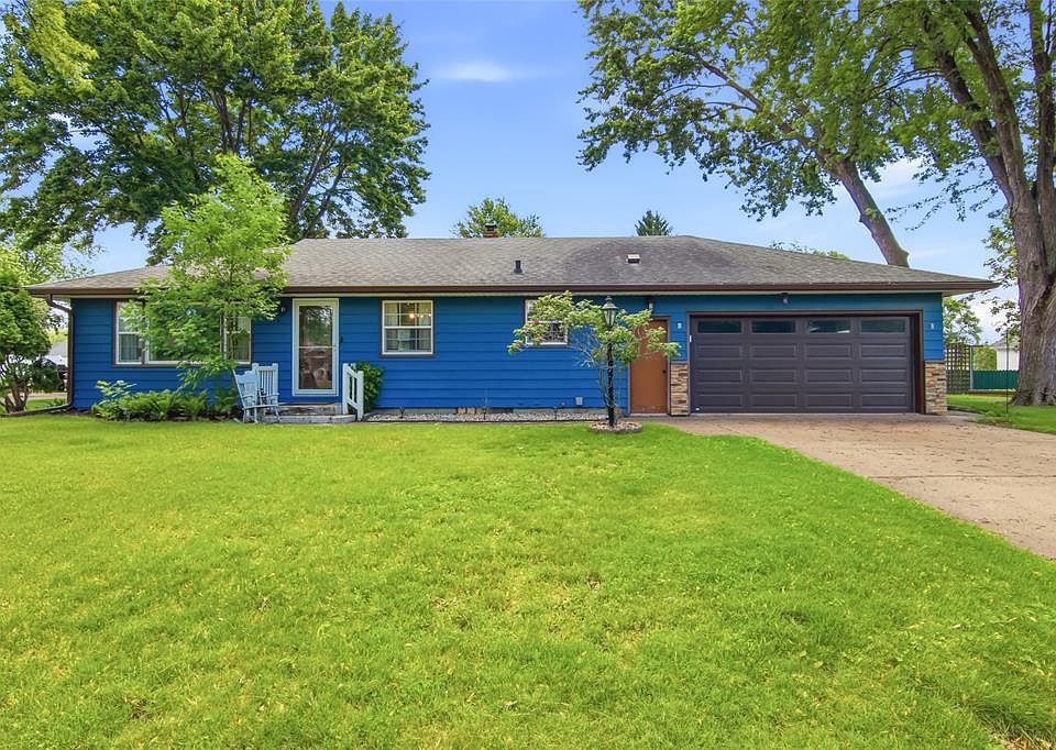 1st image of 3027 Saturn Avenue