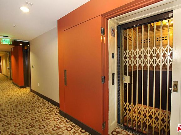 5th image of 139 S. Los Robles Ave. #305
