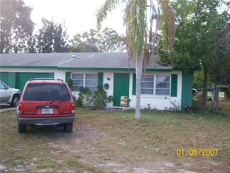2nd image of 8113/8115 43rd Ave W
