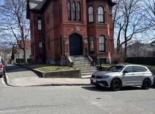 8 Claremont St #3B, Worcester, MA 01610