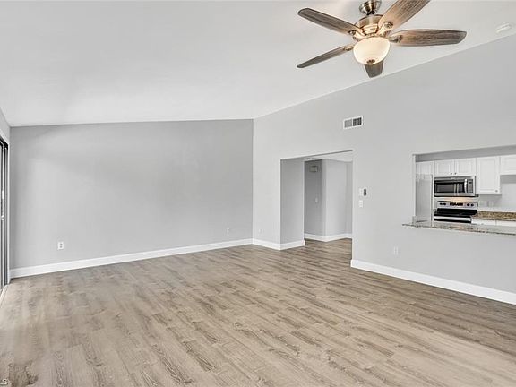 2nd image of 533 Landmark DR