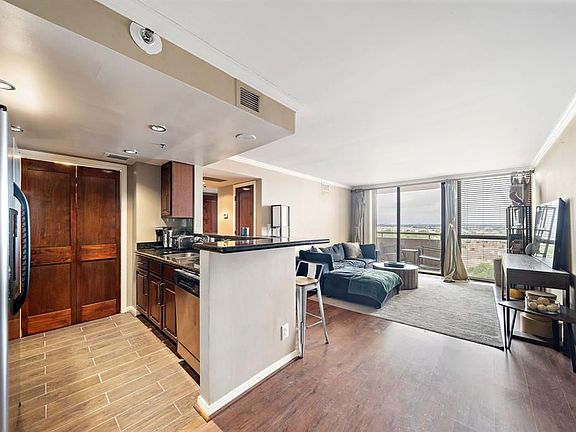 3rd image of 3525 Sage Rd APT 1111