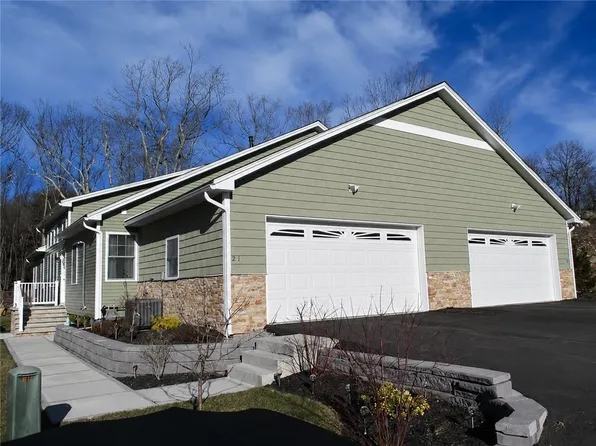 21 Joe Fromms Way Unit 21, West Warwick, RI 02893