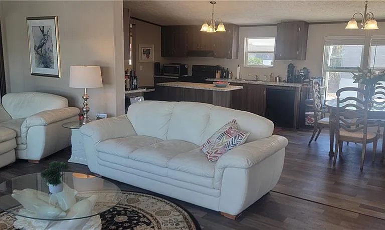 4709 Kon Tiki Ln — Photo 12