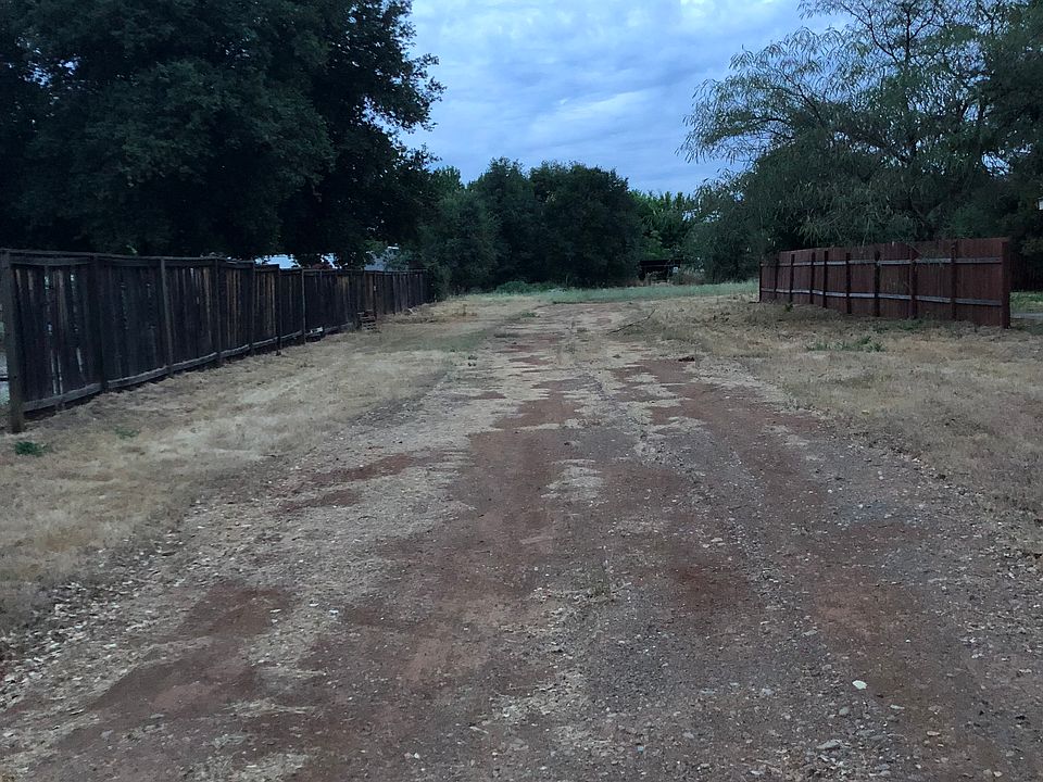 1st image of 20243 Lupine Dr