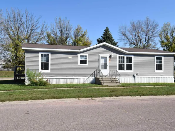 600 N Swan Pl, Sioux Falls, SD 57107