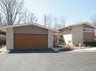 938 Rollingwood Rd, Highland Park, IL 60035