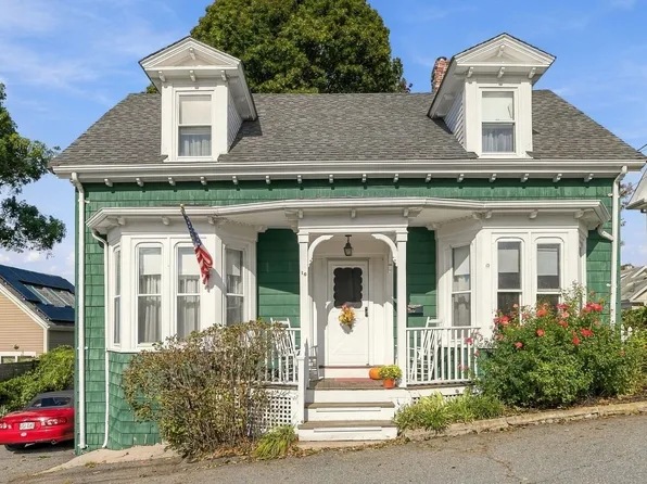 16 Churchill Pl, Lynn, MA 01902
