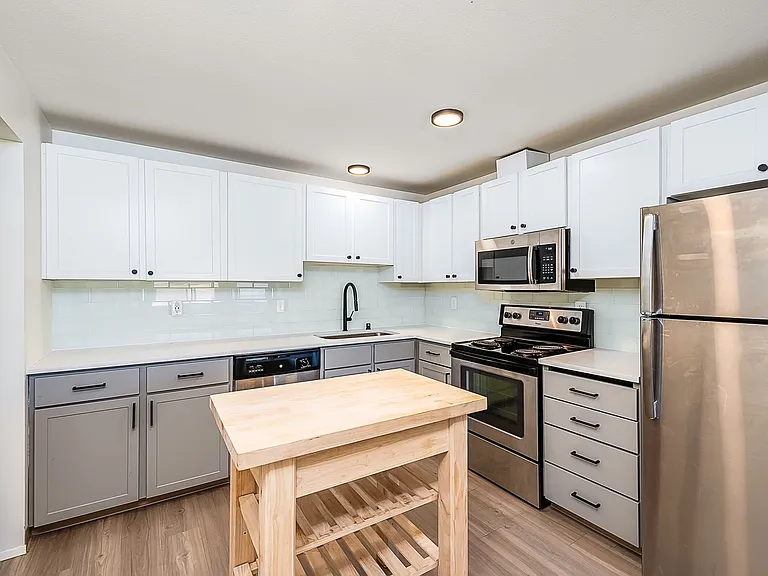 Northlink Apartments — Photo 19