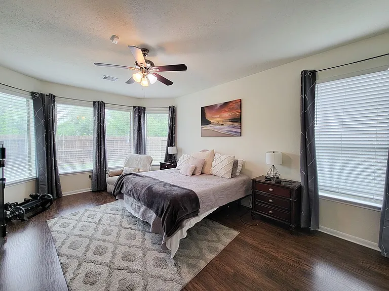 5046 Longlane Dr — Photo 22
