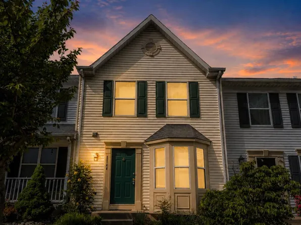 1144 Oakmoor Ct #1144, Baltimore, MD 21227