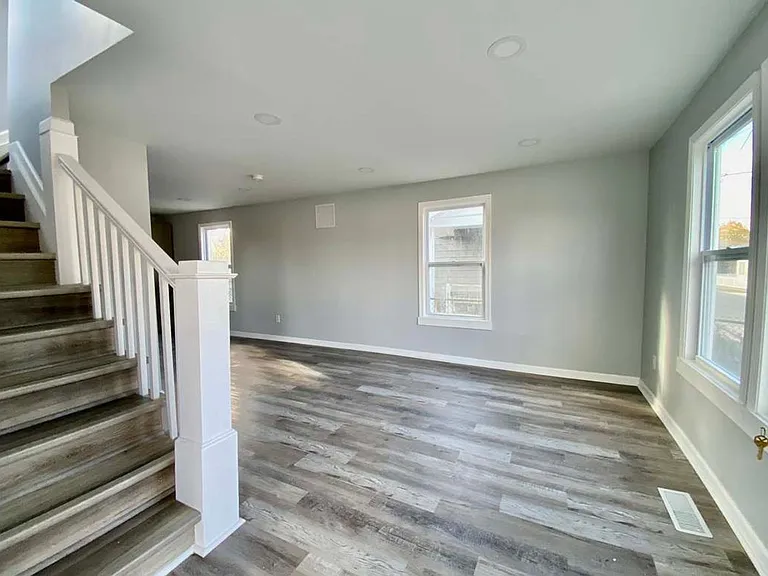 1808 Lawn Ave — Photo 4