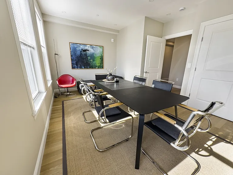 40 Waverly St #3 — Photo 8
