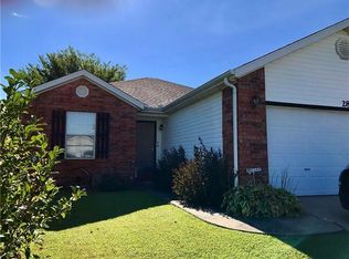 2885 Riverside St, Springdale, AR 72764