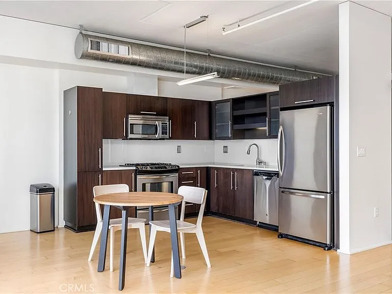 1100 S Hope St #810 — Photo 10