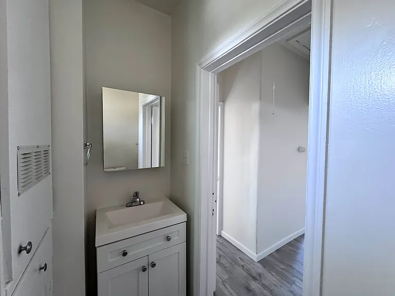 49 N Berkeley Ave #4 — Photo 17