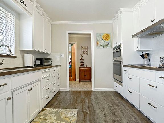 5th image of 2204 California St