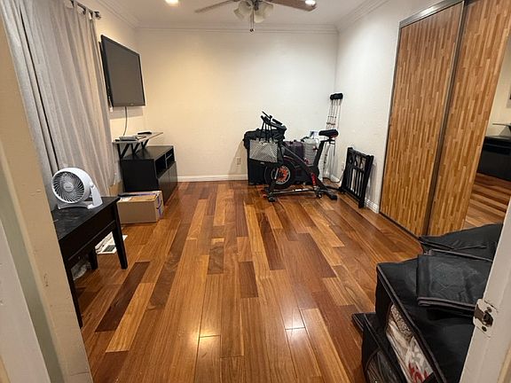 5th image of 3860 Hancock Dr