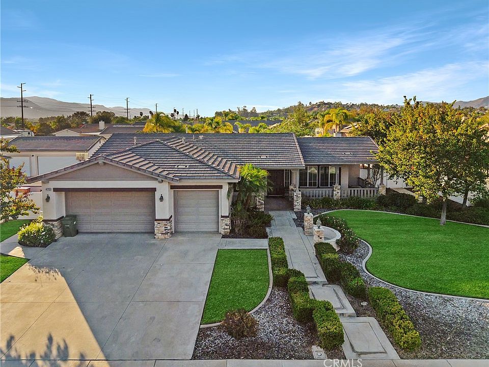 1st image of 41733 Hollister Ln