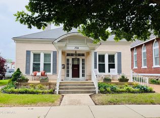 304 S College St, Trenton, TN 38382