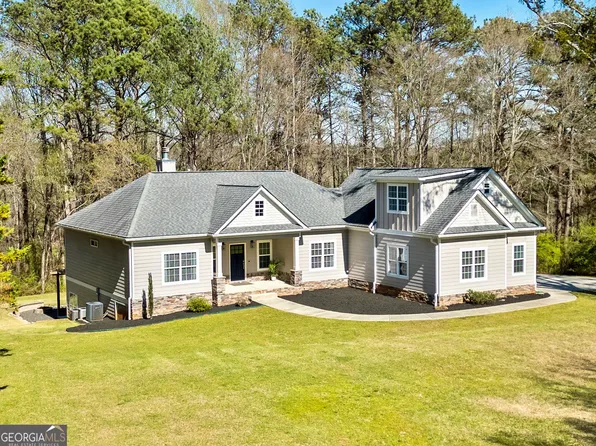 111 Lees Lake Rd, Fayetteville, GA 30214